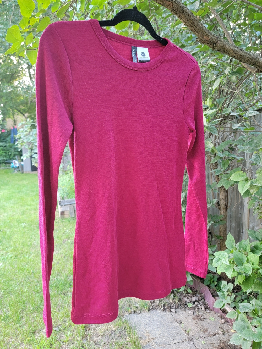 H&H Wine Burgundy Red Wool Long Sleeve Top